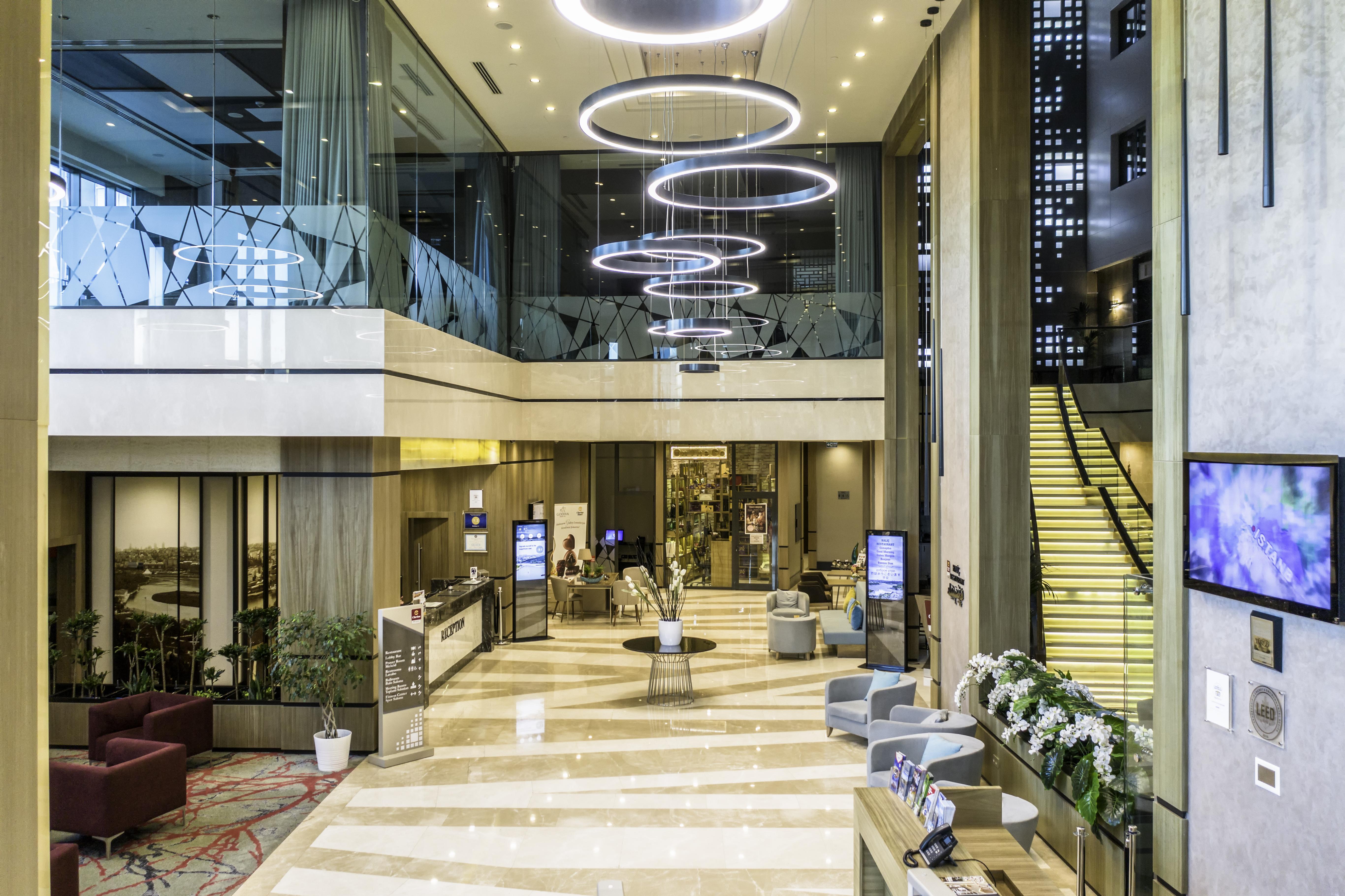 Clarion Hotel Golden Horn Estambul Exterior foto Lobby