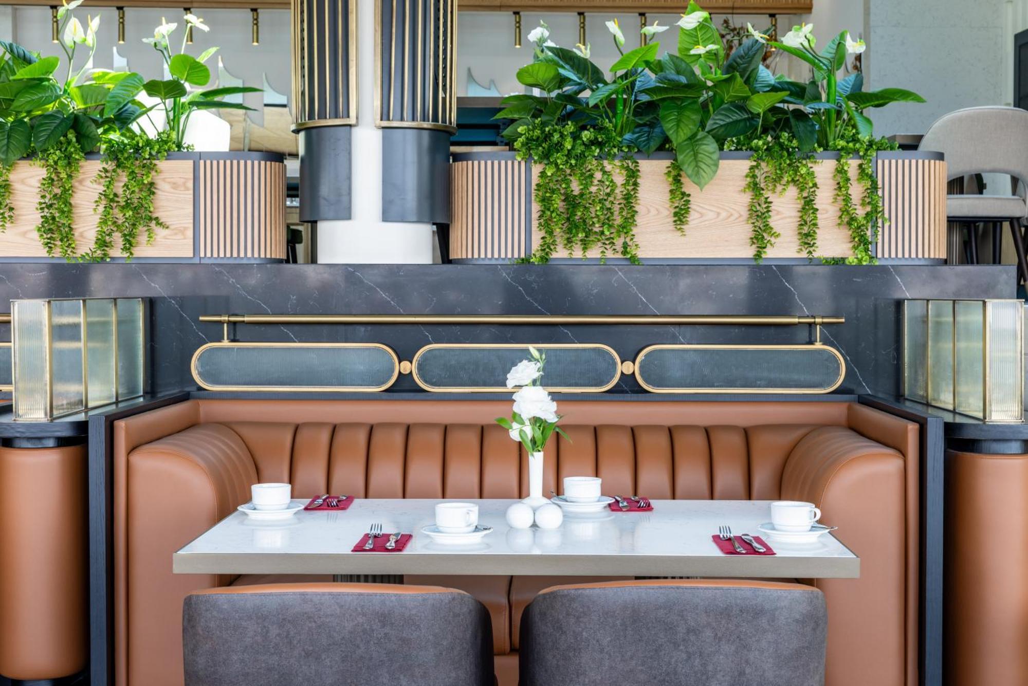 Clarion Hotel Golden Horn Estambul Exterior foto Interior of the restaurant