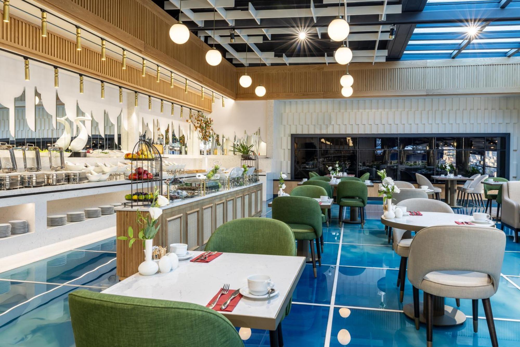 Clarion Hotel Golden Horn Estambul Exterior foto The restaurant